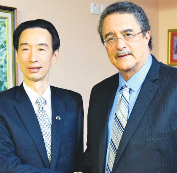 Ambassodor Mou with P.M. Anthony.