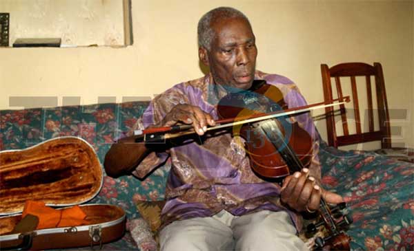 Violinist and Saint Lucian icon, Joseph “Rameau” Poleon. [PHOTO: Stan Bishop]