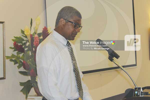 img: Commerce, Investment and Consumer Affairs Minister Bradley Felix