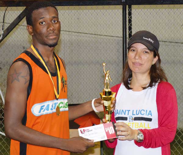 Image: MVP Run N’ Gun No.3 Rahim Auguste receiving his award from KFC representative (Photo Anthony De Beauville)