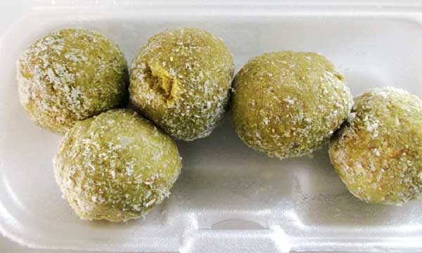 Image of Farine and avocado balls.