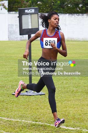 Image: Kamillah Monroque (No. 890) wins the 800 metres girls Under - 18s 