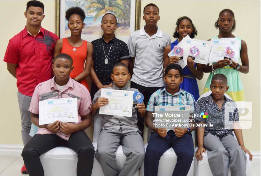 Image: LA Outstanding swimmers for 2016 take a timeout for a photo moment. (Photo: Anthony De Beauville)