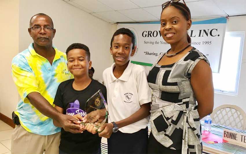 Image of students receiving their prizes