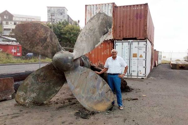 Image: Chastanet next to the recovered Propeller
