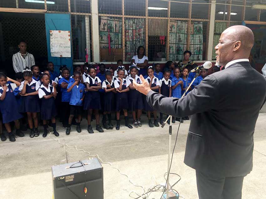 Image: Mayor Francis visiting a school.