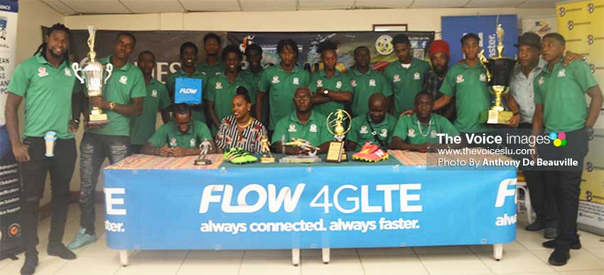 Image: (L-R) Bernard Edwards (Best Defender) and Gregson President (Best Field Player) receiving their awards from a Blackheart representative. (PHOTO: Anthony De Beauville)