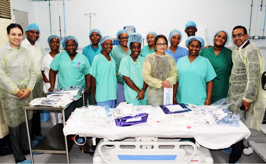 Image of the VH team with the visiting British team.