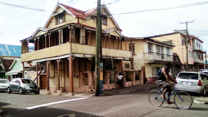 Fire completely destroyed The "Glasgow" house