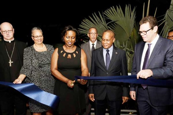 Image: Haiti’s First Lady Martine Noise cut the ribbon