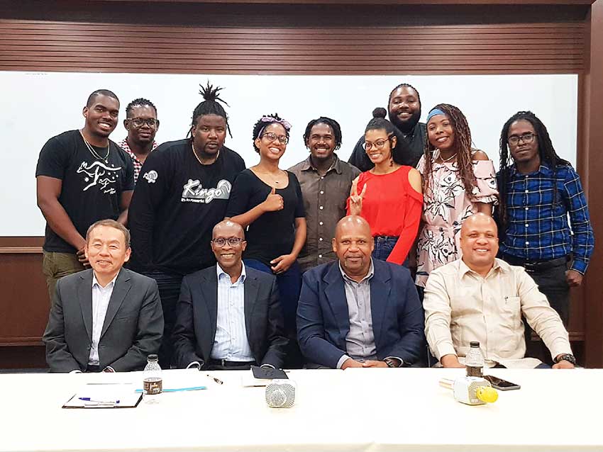 Image of Saint Lucian students with Tiawanese and Local Government officials