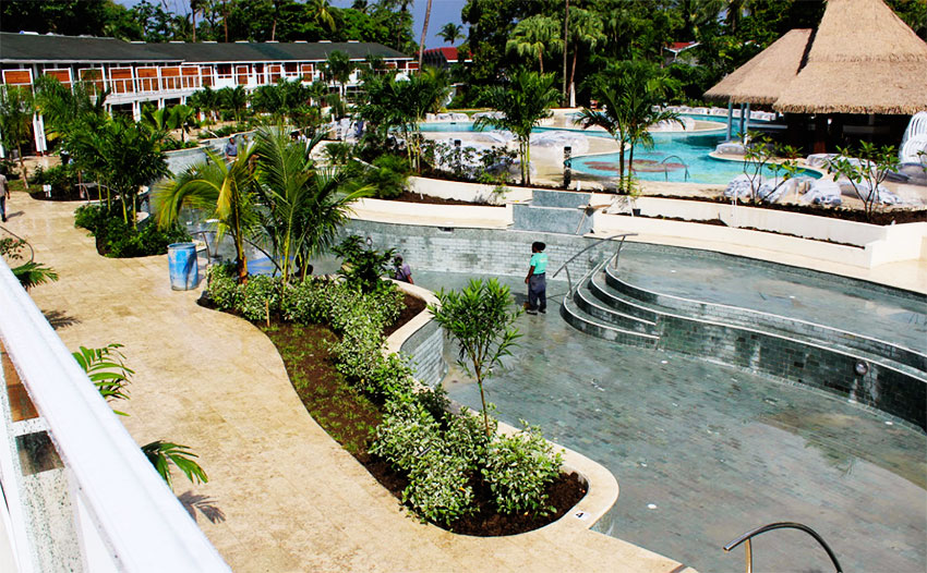 Image of the Halcyon pool