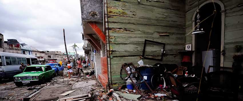 Image: Front of house completely destroyed during tornado