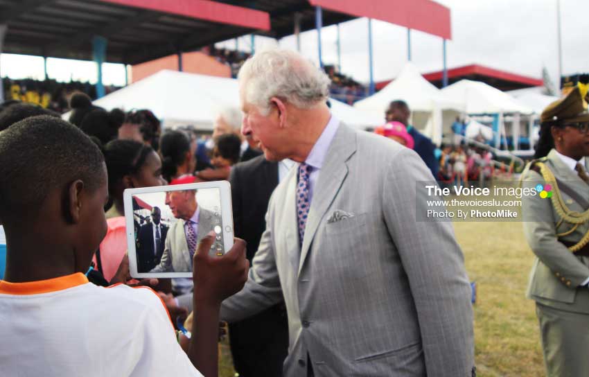 Image: A spectator gets up close and personal to royalty. (PHOTO: PhotoMike]