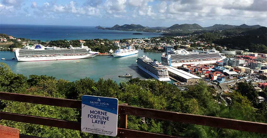 Image of cruise ships in Castries Harbour