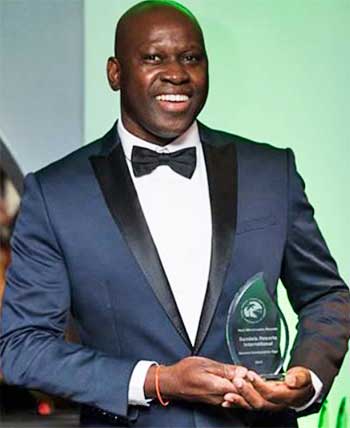 Image: David Ridge – Regional Director of Sales, West Coast Region – accepting the Best All-Inclusive Resort Award on behalf of Sandals Resorts International. (PHOTO credit: Nicolas Bates)