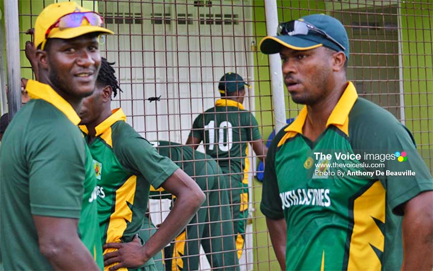 Image: (L-R) Darren Sammy and Johnson Charles planning their strategy during the water break. (PHOTO: Anthony De Beauville)  