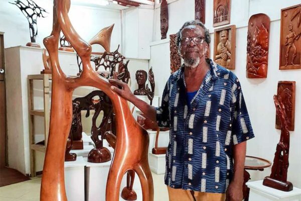 Image of Saint Lucian sculptor Vincent Eudovic.
