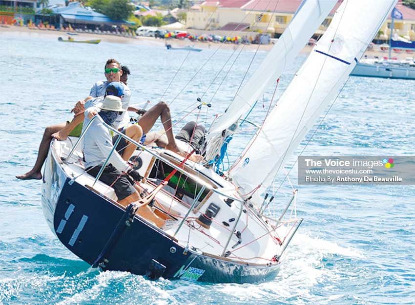 Image: Heading to the finish. (PHOTO: Anthony De Beauville) 