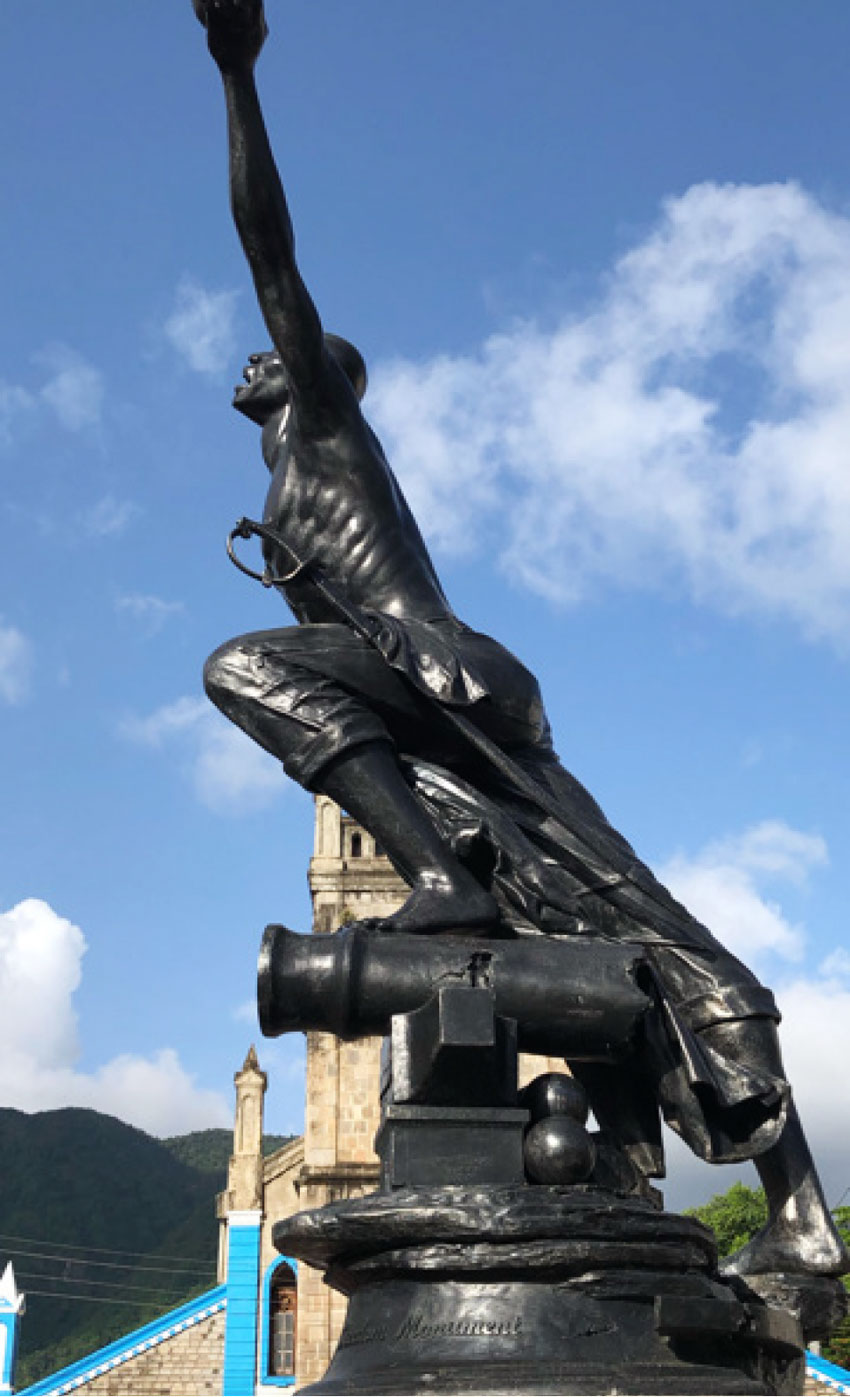 Image of the ‘Neg Mawon’ statue by Rickey George in Soufriere