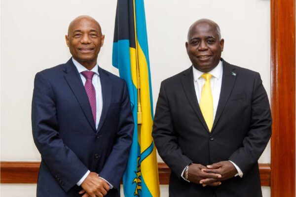 CBD President, Dr Gene Leon (left), had his first official meeting with the Prime Minister of The Bahamas, the Honourable Philip Davis during a visit to the Bahamian archipelago in December 2021.