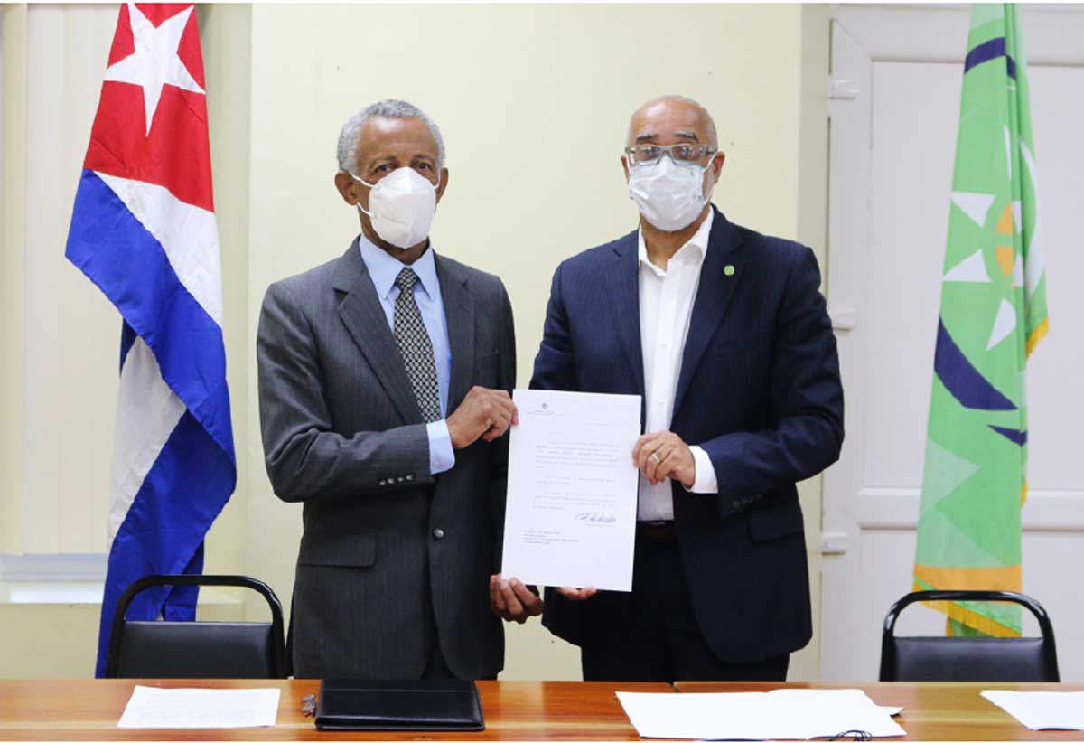 H.E. Bernardo Andrés Toscano Sardiñas presenting his Letter of Credence to the Director General Dr. Didacus Jules.