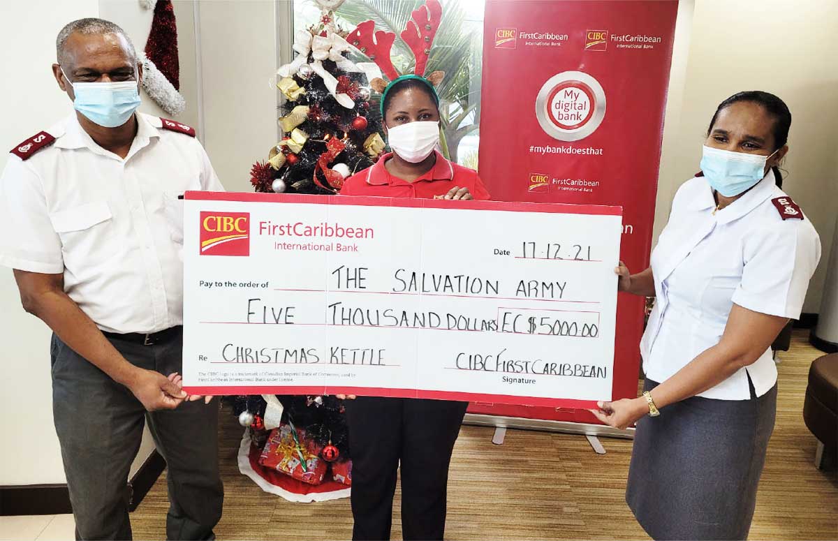 Major and Mrs Derrick Mitchell welcome the start up donation of 5000 to launch the Annual Kettle Appeal.