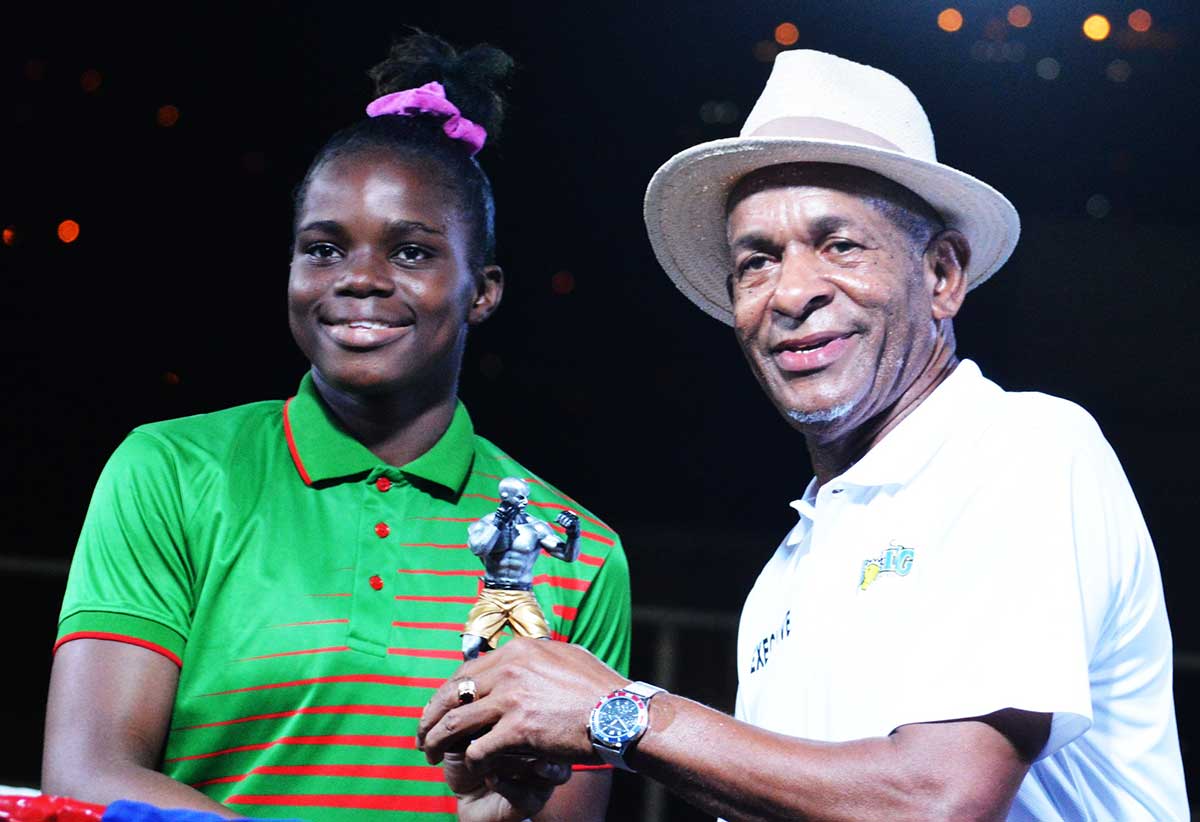 Aliesha Jackman (Guyana) won Most Exciting Boxer Award. 