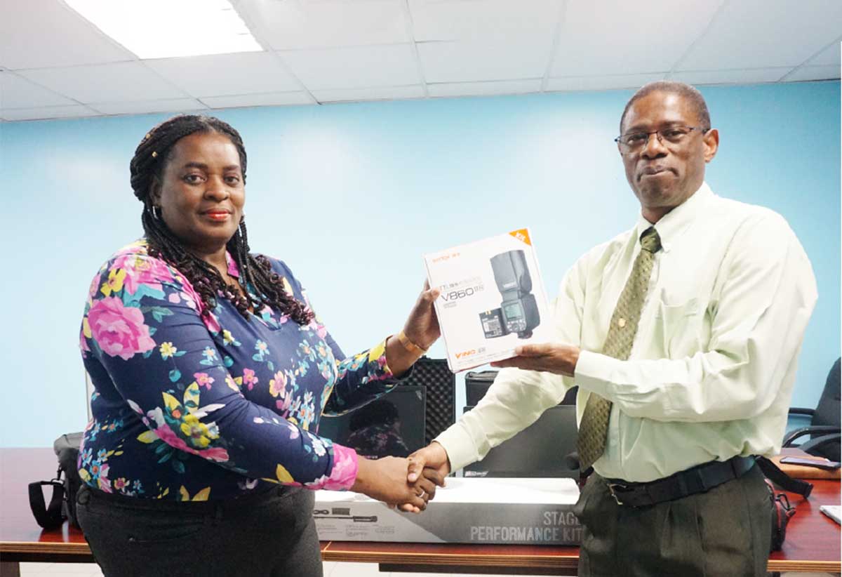 Ministry of Health receives donation of Communication Equipment from PAHO