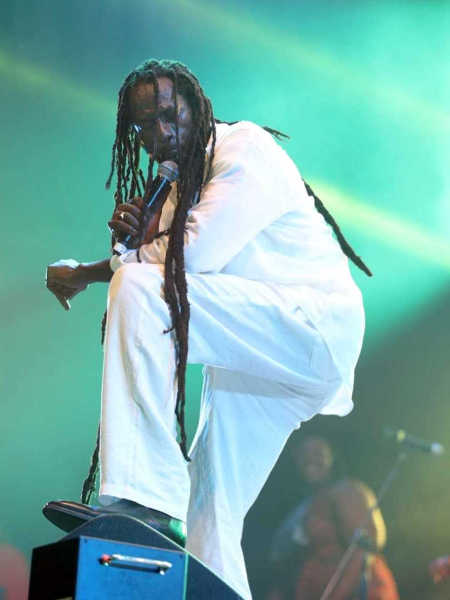 Buju in full performance mode Friday night