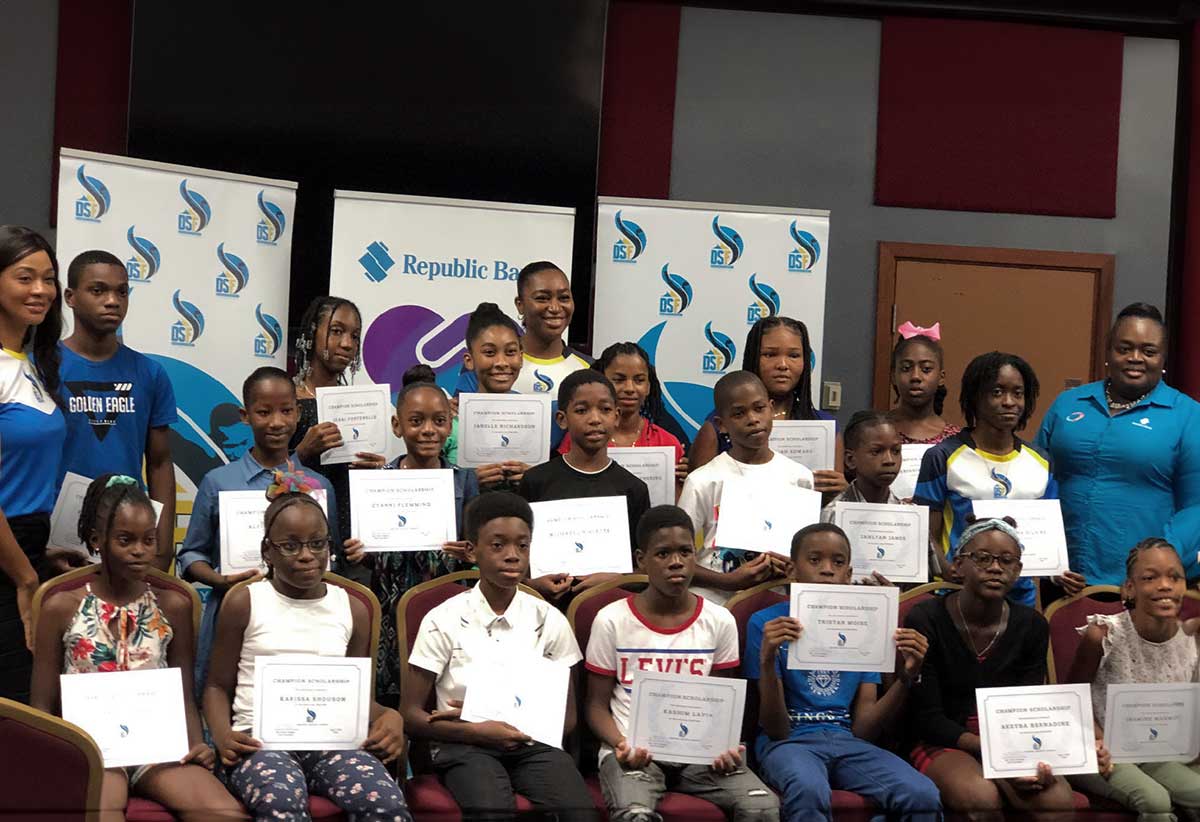 22 Students Receive Scholarships